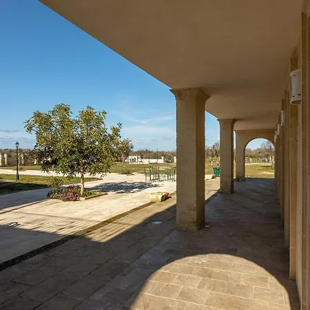 Relais Borgo Segine * ميليندونيو